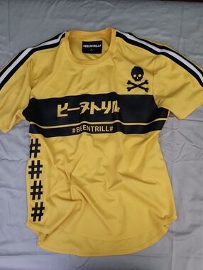 #BEENTRILL# Yellow and Back Graphic Baseball Jersey Tee